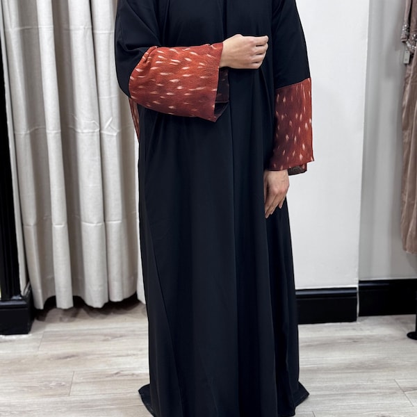 Fawn Print Black Abaya with Hijab Set