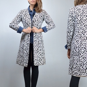Vintage 70s black + white floral coat, M to L | Long textured jacket