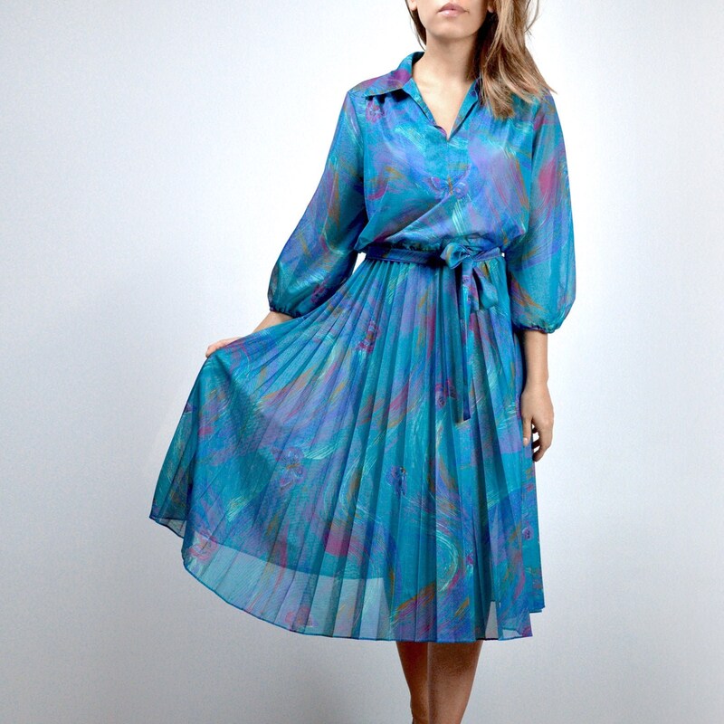 Women's Retro Butterfly Art Print V-Neck Maxi Dress main image 0