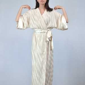 80s Ivory Crinkle Texture Robe, M