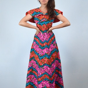 Vintage 1970s Cape Collar Maxi Dress, XS | 70s Boho Red Pink Blue Long Floral Dress, Extra Small