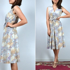 70s Pastel Sundress, Extra Small Vintage 1970s Floral Sleeveless Summer Dress, XS image 2