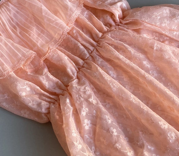 Vintage Peach Nightgown - Medium | 70s Sheer Slip… - image 5