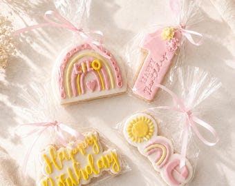 Fondantkakor, 1-årskakor, födelsedagspresenter, personliga kakor, barnfestpresenter, temafester