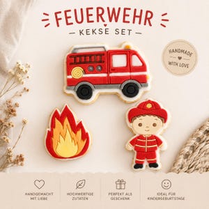 Könnte beinhalten: Ein Set aus drei verzierten Keksen, bestehend aus einem roten Feuerwehrauto, einer gelb-roten Flamme und einem Feuerwehrmann in roter Uniform. Oben steht der Text FEUERWEHR KEKSE SET, ergänzt durch ein rundes Siegel mit HANDMADE WITH LOVE.