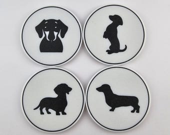 Juego de 4 posavasos impresos en 3D con silueta de perro salchicha: regalo para amantes de los perros, linda decoración para el hogar, posavasos únicos con temática de mascotas