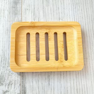 Natural Bamboo Soap Dish – Eco-Friendly, Draining Soap Saver Tray