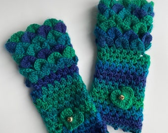 Dragonscale Fingerless Gloves Seaglass