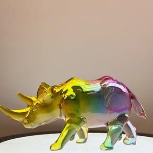 Glaskristall “Kitschy Nashorn”