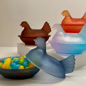 Small “Indiana Hen on Nest” Inspired Candy Dish (4.5 inch)
