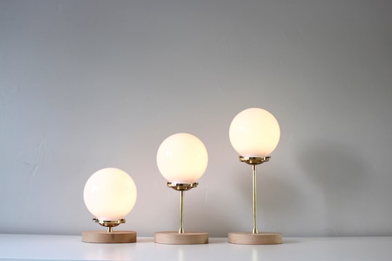 Mid century on sale globe table lamp