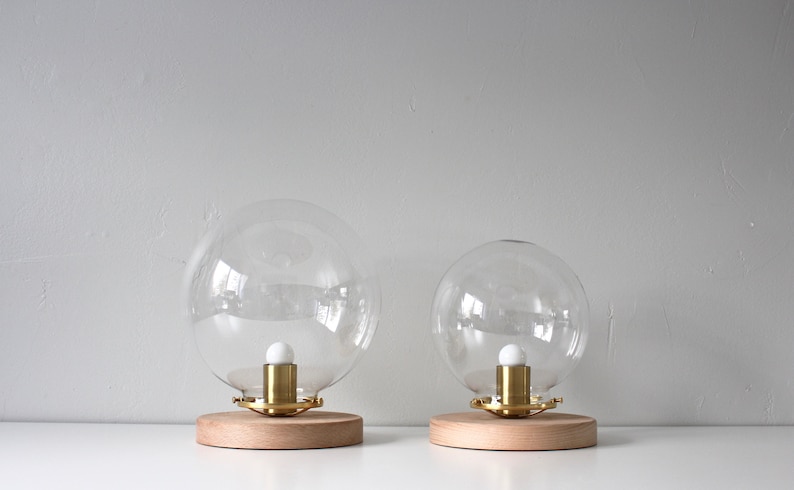 Bubble Lamp, Table Lamp with Large 10 Clear Glass Globe Shade, Wooden Base, Brass Shade Holder, Mid Century Modern Desk Lighting Fixture imagem 6
