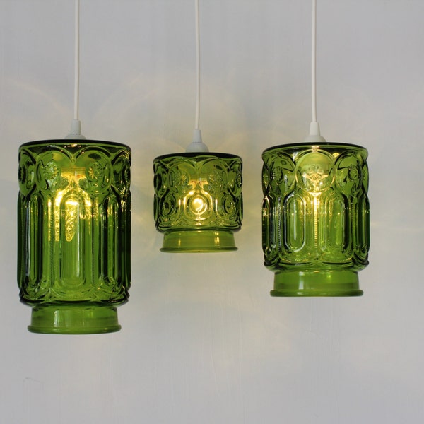 Grüne Sterne und Monde, 3 Upcycled Hanging Pendelleuchte Leuchten aus Vintage Grün Glas Küche Kanister, OOAK BootsNGus Lampen hergestellt