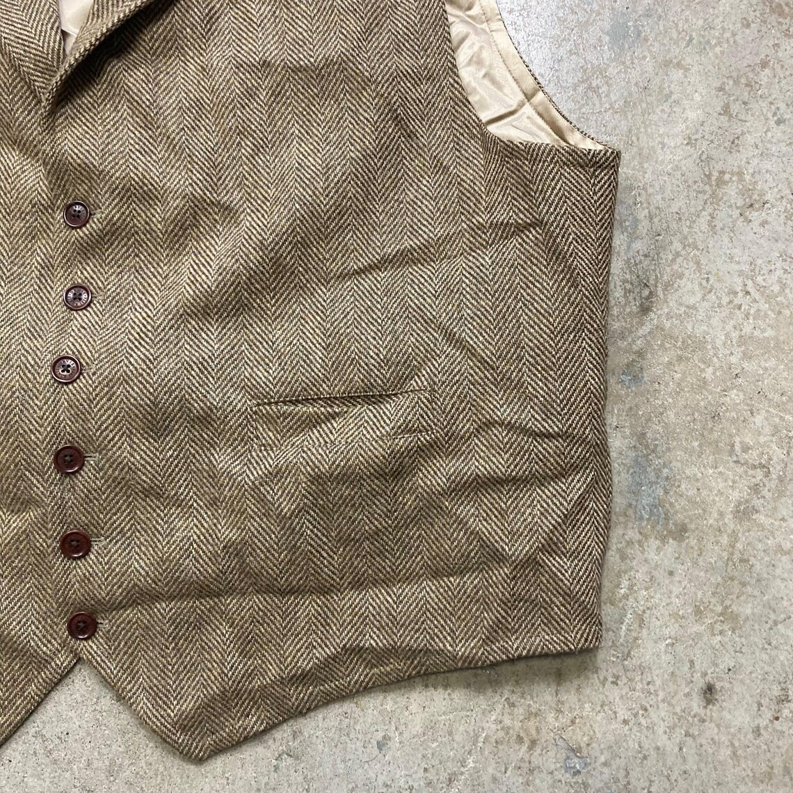 Orvis Signature Brown Herringbone Tweed All Wool Lapel Vest Waist Coat