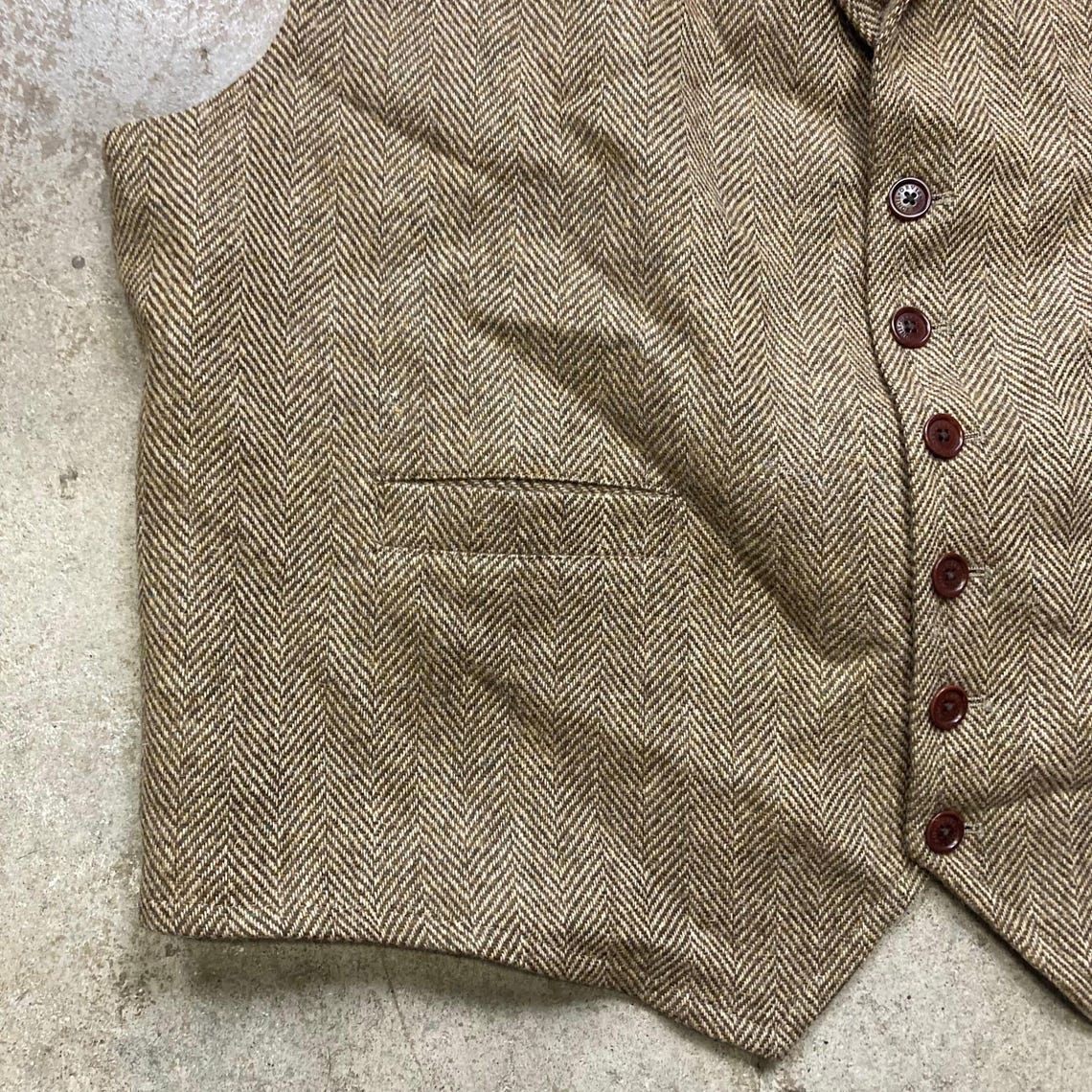 Orvis Signature Brown Herringbone Tweed All Wool Lapel Vest Waist Coat