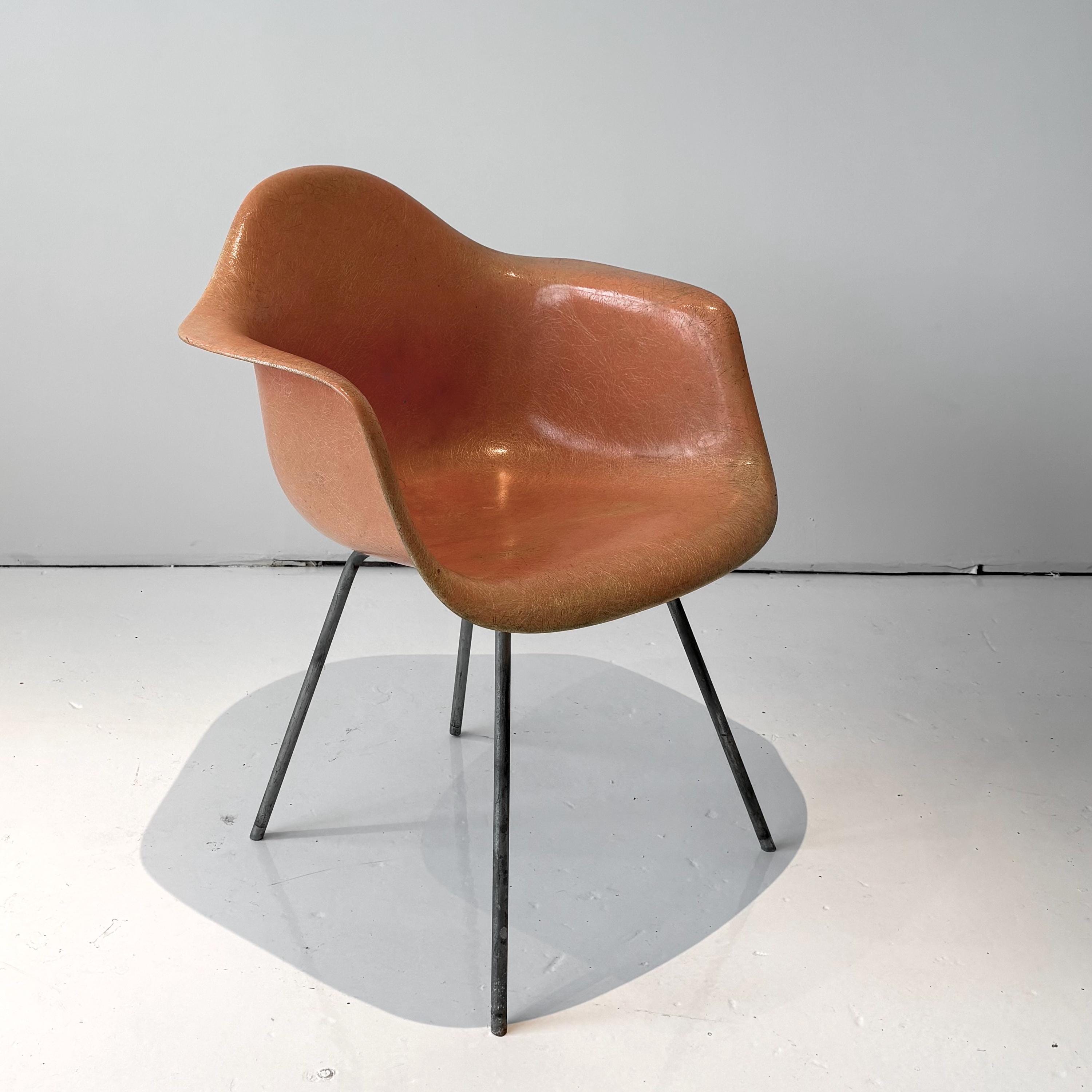 Vintage Charles Eames 2nd Generation Fiberglass Shell Roped Edge