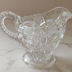 Vintage Imperial Glass Daisy Arch Creamer B7