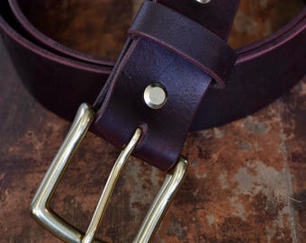 Newbury Latigo Burgundy No.3 Belt – Brass Heel Bar Buckle