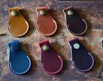 Personalized Horween AirTag Holder – Handcrafted Minimalist Tracker Case