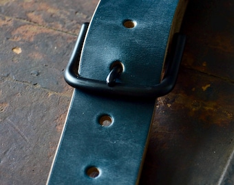 Horween Chromexcel Dark Navy Belt – Matte Black Heel Bar Buckle