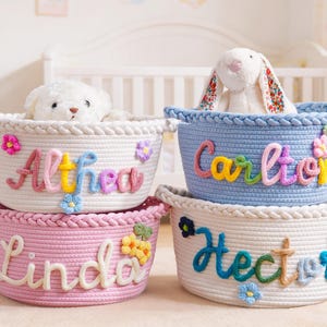 Canasta personalizada para bebé, regalo para baby shower, canasta hecha a mano a medida, canasta tejida con monograma, regalo con nombre del bebé, organizador de juguetes, regalo de Navidad para bebé