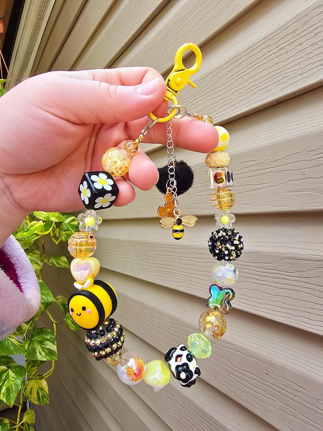 Handmade Bumblebee Honey Beaded Keychain – Cute Resin & Rhinestone Bee ...
