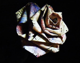 Roses fabriqué de papier de partition