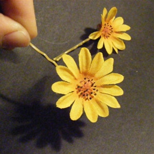 Duo of yellow DAISY hair pins customizable on bobby pins, barrettes, combs or alligator clips image 1