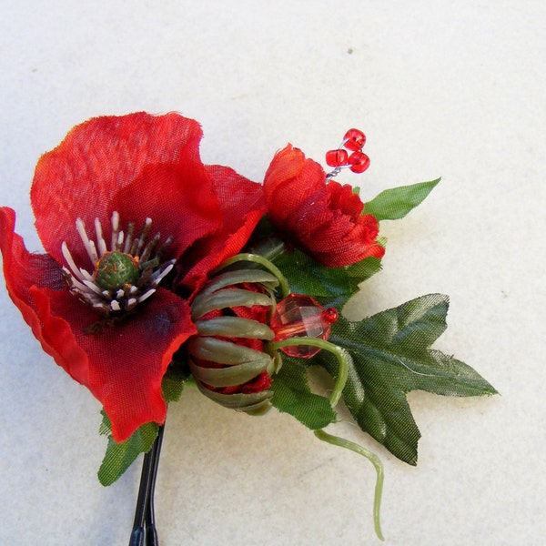 Coquelicot Love - bibi pavot triple avec embellissement perlé - personnalisable sur épingle à cheveux, barrette, peigne ou pince crocodile