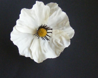 POPPY Love - whites - customizable on bobby pin, barrette, comb or alligator clip