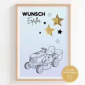 Può includere: Stampa artistica incorniciata con un disegno di un tosaerba e le parole "Wunsch Erfüller". Il design include stelle, di cui due realizzate con banconote in euro. La stampa è in una cornice di legno.