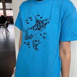 Manta Ray Linocut t-shirt