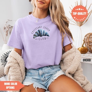 Comfort Colors® Weekend Shirt Croissant Shirt, French T Shirt, Weekending T-Shirt, Retro Graphic Tee, Vintage Aesthetic, Le Weekend, Women
