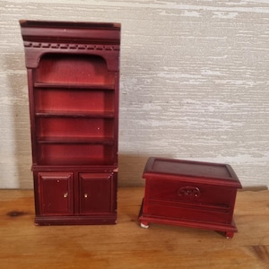 2 meubles de maison de poupée vintage
