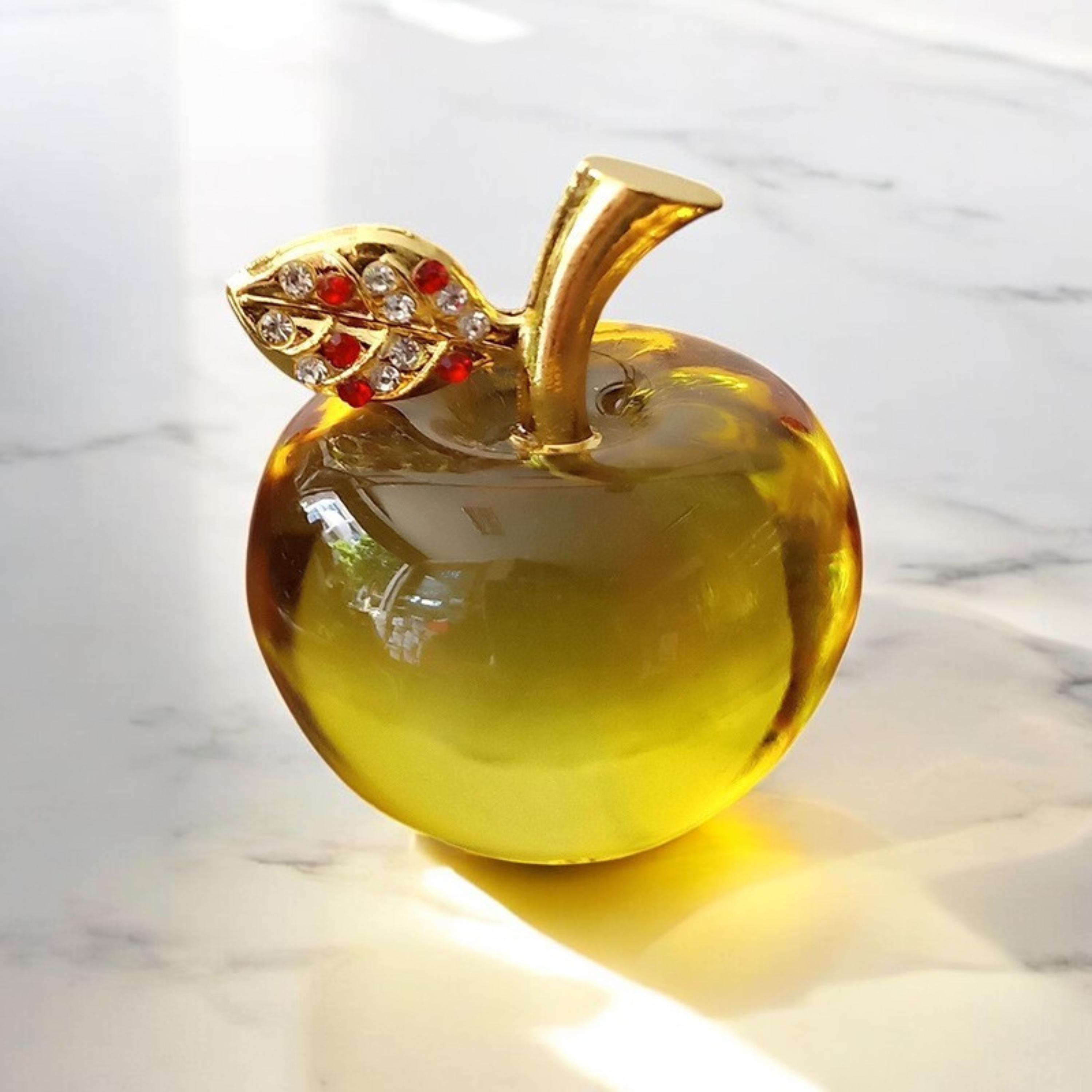 Transparent Crystal Glass Apple Ornament – Elegant Decorative