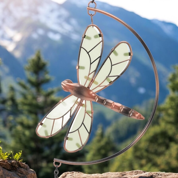 Dragonfly Wind Chimes for Outdoor Garden Decor, Waterproof Metal Wind Chime, Balcony Patio Hanging Ornament, Relaxing Melody Yard Decoration