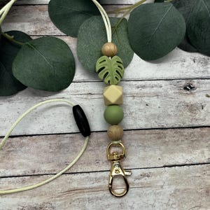 Monstera Leaf Breakaway Lanyard Light Green Teacher Lanyard Cruise Lanyard Silicone Beads Wood Beads