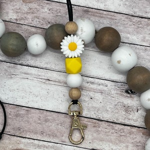 Sunflower Flower Boho Breakaway Lanyard white and yellow Teacher Lanyard Cruise Lanyard Silicone Beads Wood Beads