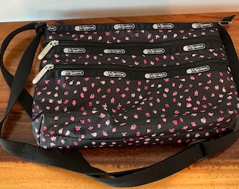 A Rare HTF Vintage Retired Floral Print LeSportsac Nylon Crossbody