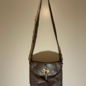 Marc Jacobs Petal to the Metal Leather Crossbody Bag Taupe Crossbody Handbag