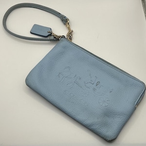 Una rara cartera vintage de cuero azul bebé suave de Coach