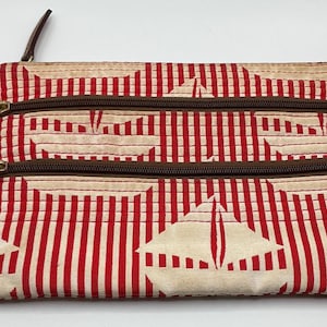 Rare Vintage Triple Zip Sailboat Print HTF Rare Dooney & Bourke Red Pouch