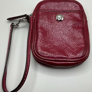 A Very Rate HTF Vintage Burgundy Patent Leather Coach Wallet Wristlet