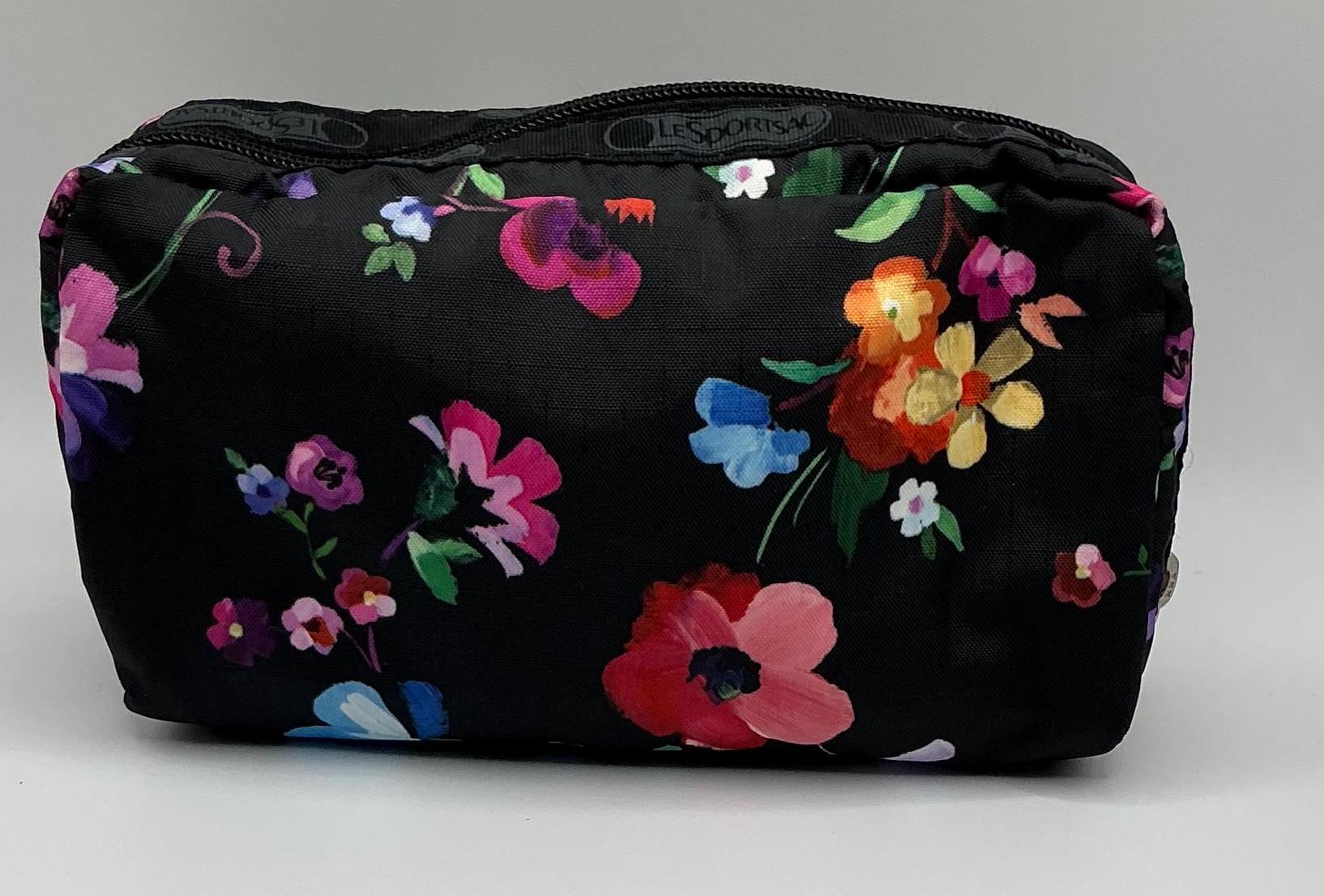 ★LeSportsac★ Thunder Train Case Pouch 1544R112 1544_U202_front_7aeaecdc-f929-