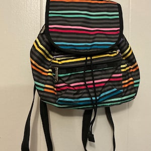 A Rare HTF LeSportsac nylon striped colorful backpack Rucksack bag LeSportsac Beverly Quilted Backpack, Watercolor Stripe  main image 2