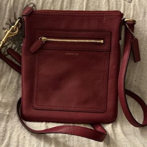 Eine HTF Vintage Rare Coach Bag Coach Crossbody Leder Burgund Handtasche