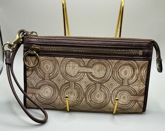 Coach Vintage Parker Op Art Frame Kisslock Triple Compartment