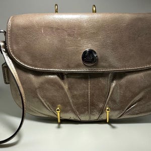 A Rare Vintage Soft Leather Coach Gold Metallic Wallet Clutch Wristlet Handbag