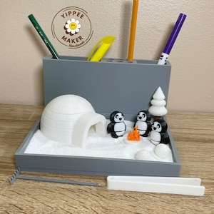 Igloo Zen Garden desk organizer - Penguin Desk Accessory Sand Garden DIY Kit Gifts for Him Her Office Decor Fidget Fun Therapy personalized