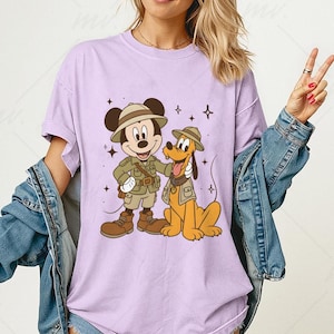 Mickey Mouse and Pluto Safari Hat Shirt, Disney Animal Kingdom Trip T-shirt immagine 2
